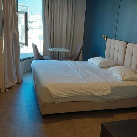 Отель Moon Tlv - 4Th Floor Тель-Авив Экстерьер фото
